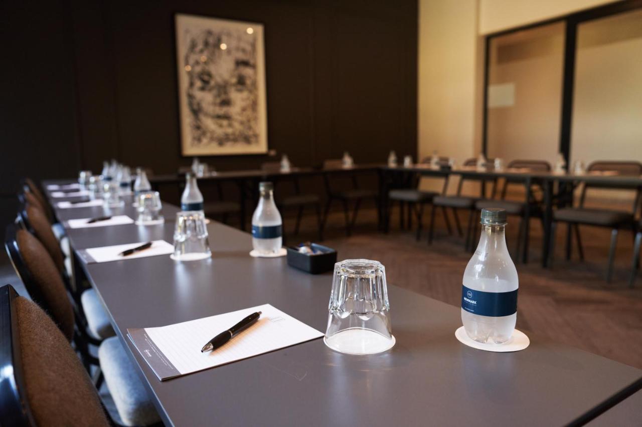 The Catalyst Apartment Hotel By Newmark Johannesburg Luaran gambar